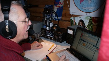 Henk PA0HFT achter het 20 meter station